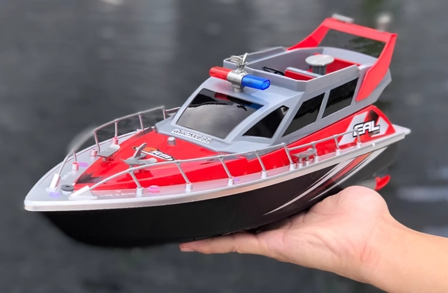 Heng Tai 2875B Remote Control High Speed Boat Red